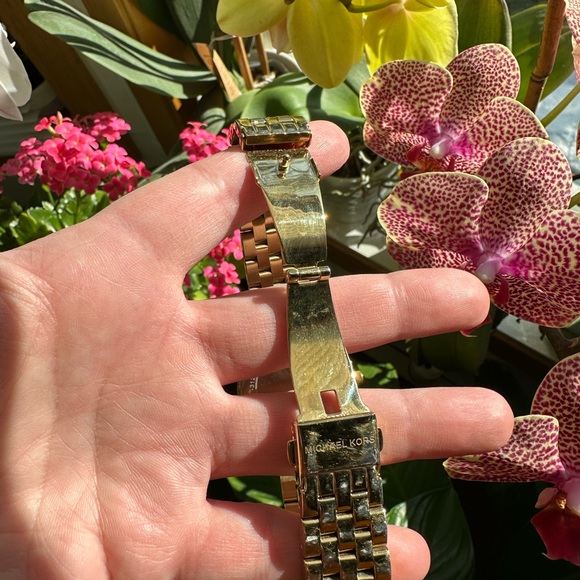 Gold & Crystal Michael Kors watch!! - Picture 9 of 12